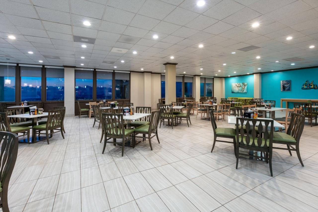 Wyndham North Padre Island 4*