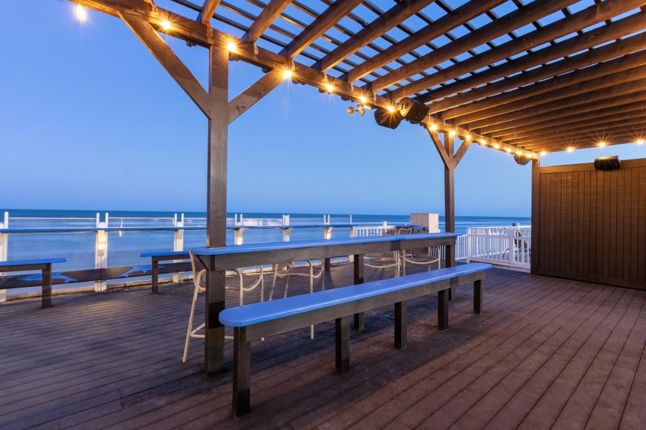 Wyndham North Padre Island Hotel 4*