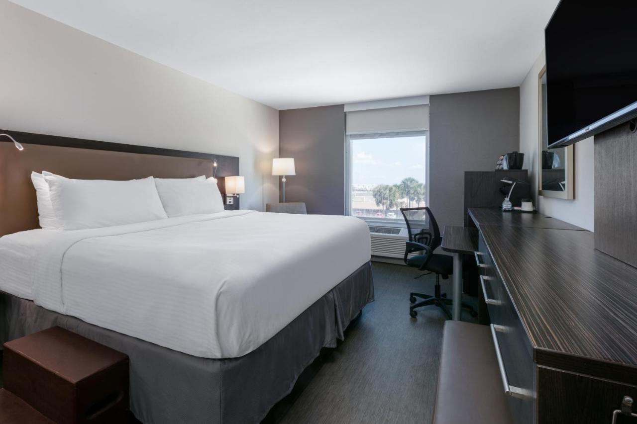 Wyndham North Padre Island Hotel Corpus Christi